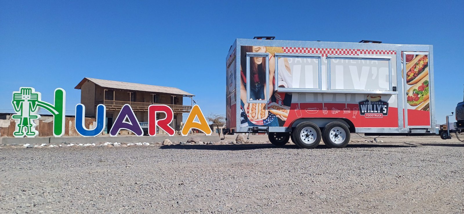 Carro entregado en Huara, Chile